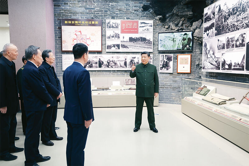 2024��2��1����2�գ��й���������ǡ�������ϯ�������ί��ϯϰ��ƽ������򣬿���ο�ʻ���ɲ�Ⱥ�ڡ�����2�����磬ϰ��ƽ��ƽ��ս�ۼ���ݿ��졣 �»������ ����/��